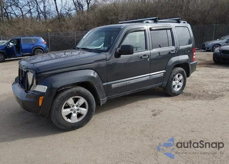 2010 Jeep Liberty Sport from USA, damaged, VIN 1J4PN2GK9AW137031
